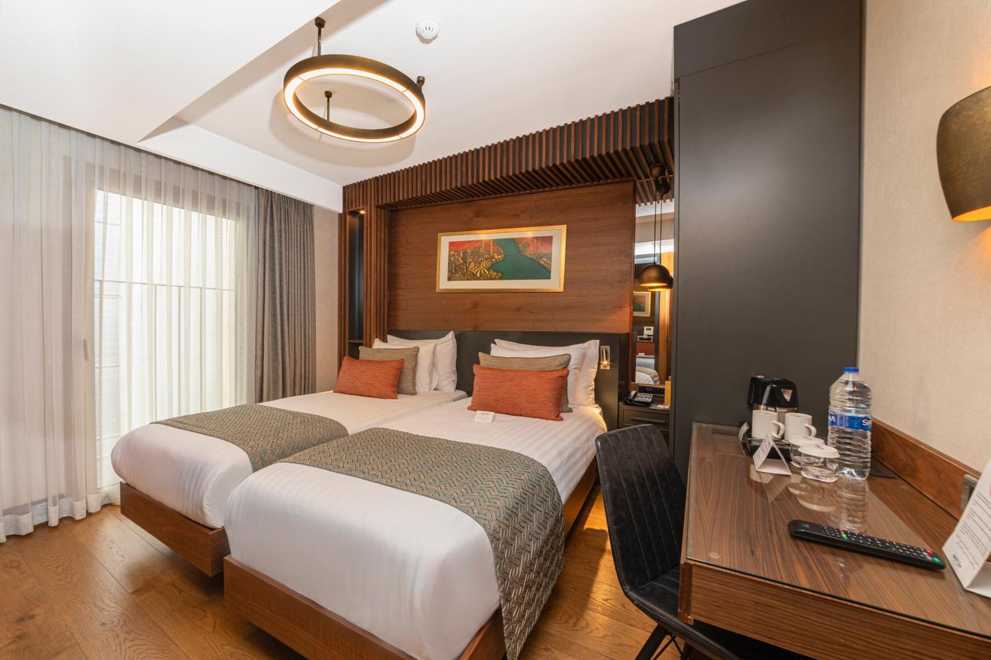 Levni Plus Hotel Istanboel Buitenkant foto