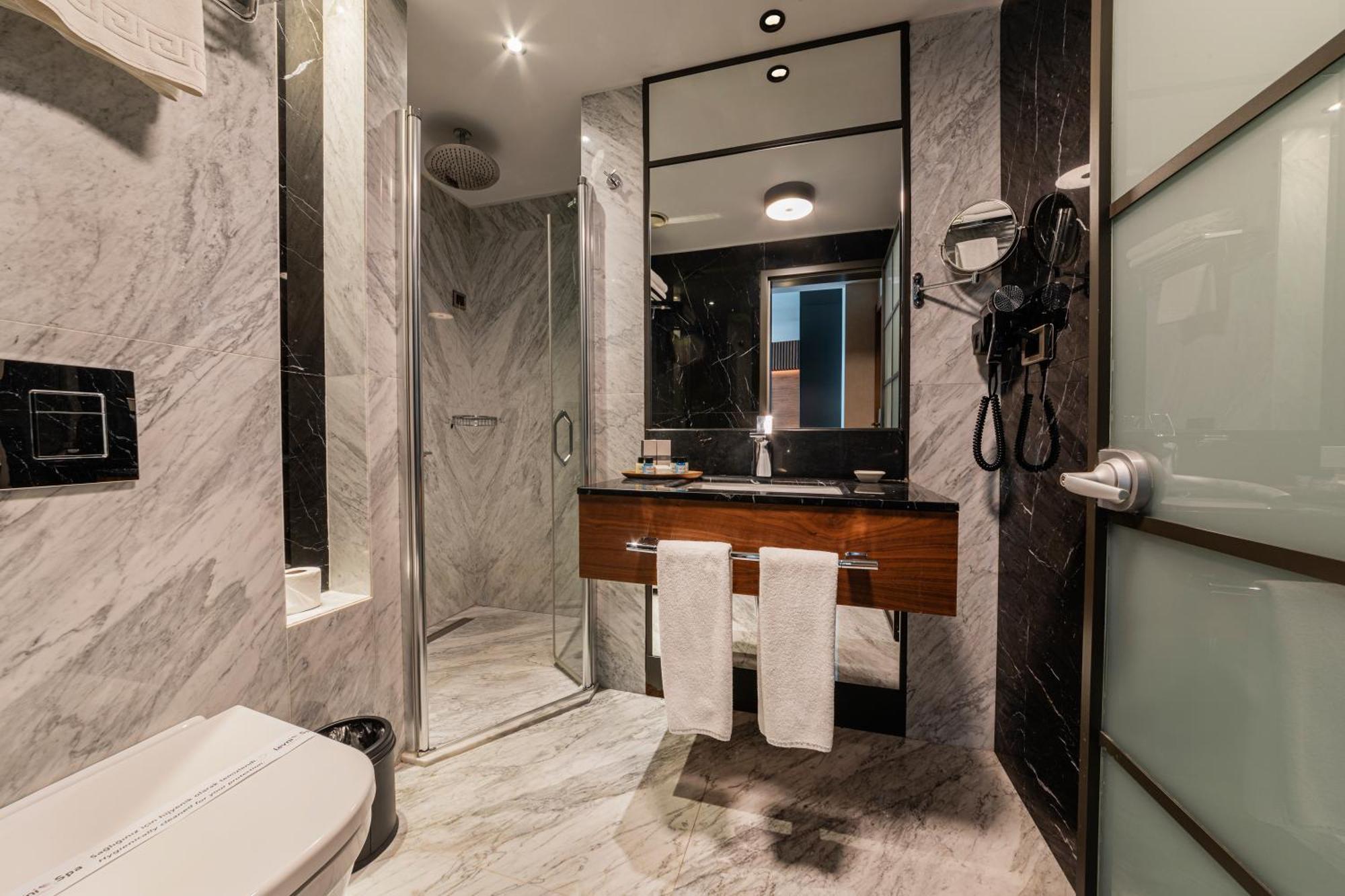 Levni Plus Hotel Istanboel Buitenkant foto